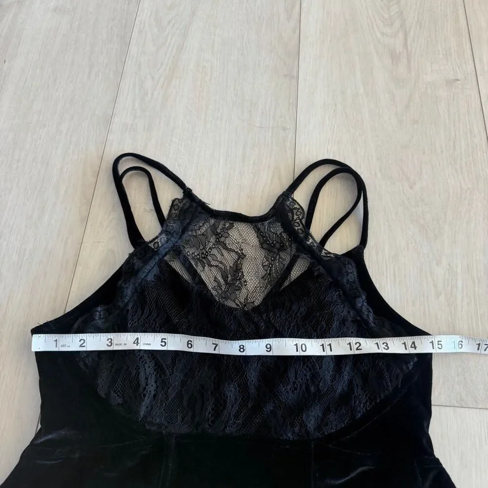 FREE PEOPLE ellie velvet top size M